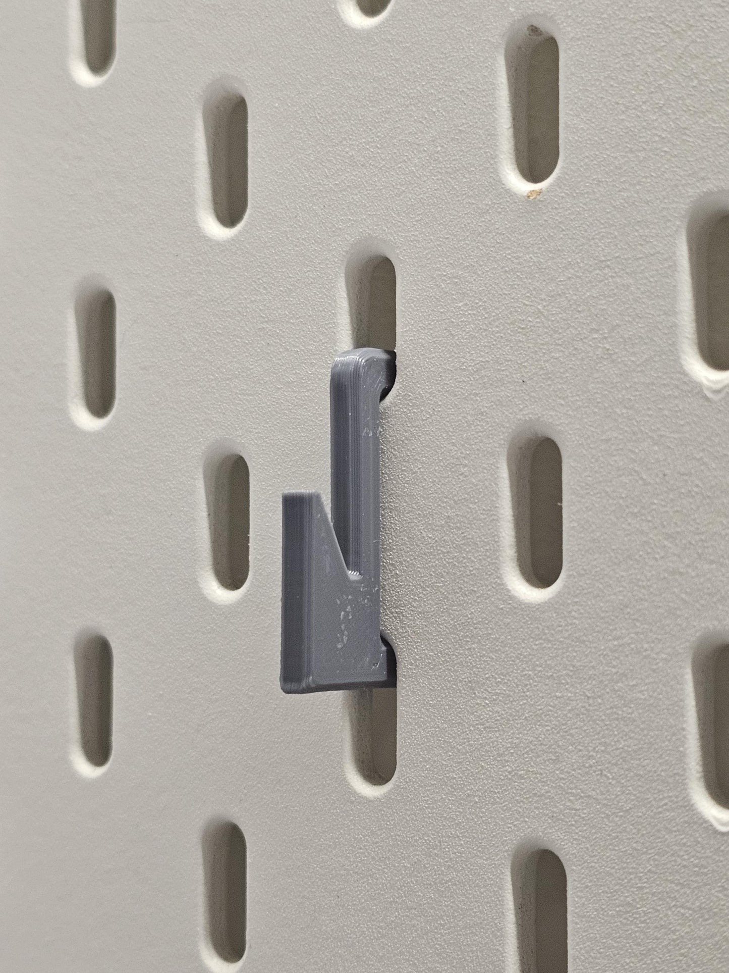 Tinkerhook Universal Adapter for IKEA SKÅDIS Pegboard | Secure Modular System